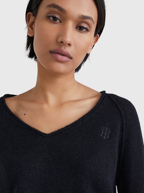 Black Tommy Hilfiger Relaxed Fit V-Neck Jumper Women's Sweaters | TH649XOV