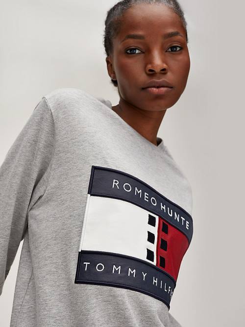 Grey Tommy Hilfiger TOMMYXROMEO Dual-Gender Women's T Shirts | TH691OKD