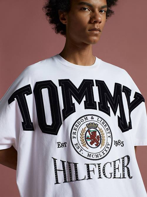 White Tommy Hilfiger Festive Logo Crest Men's T Shirts | TH790TMX